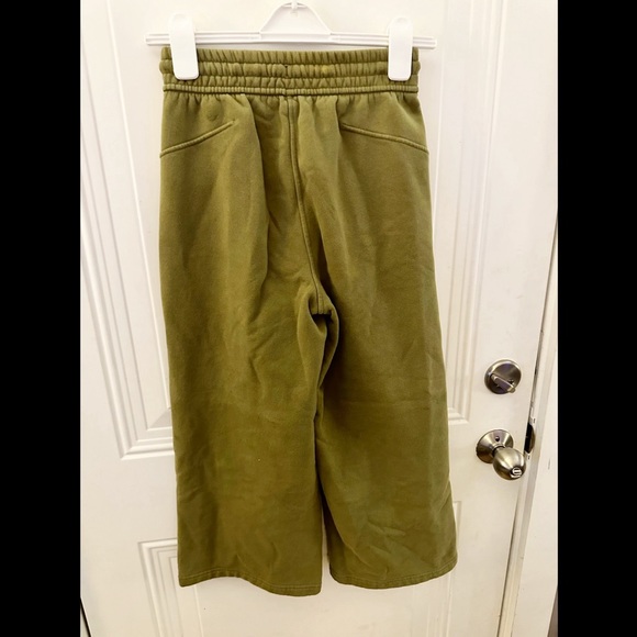 Lululemon High Rise Wide Leg Crop Loungeful Pants Sz 2 - Picture 7 of 12